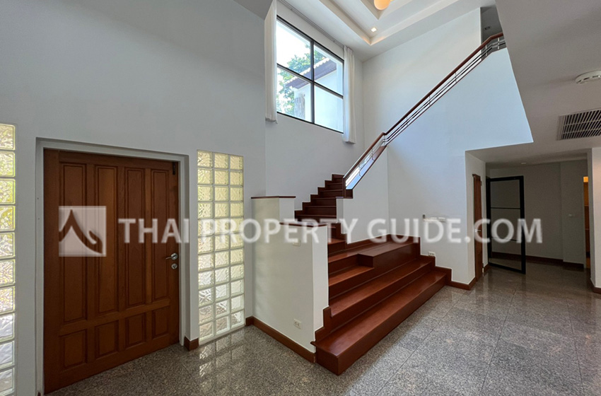 House with Private Pool in Nichada Thani 